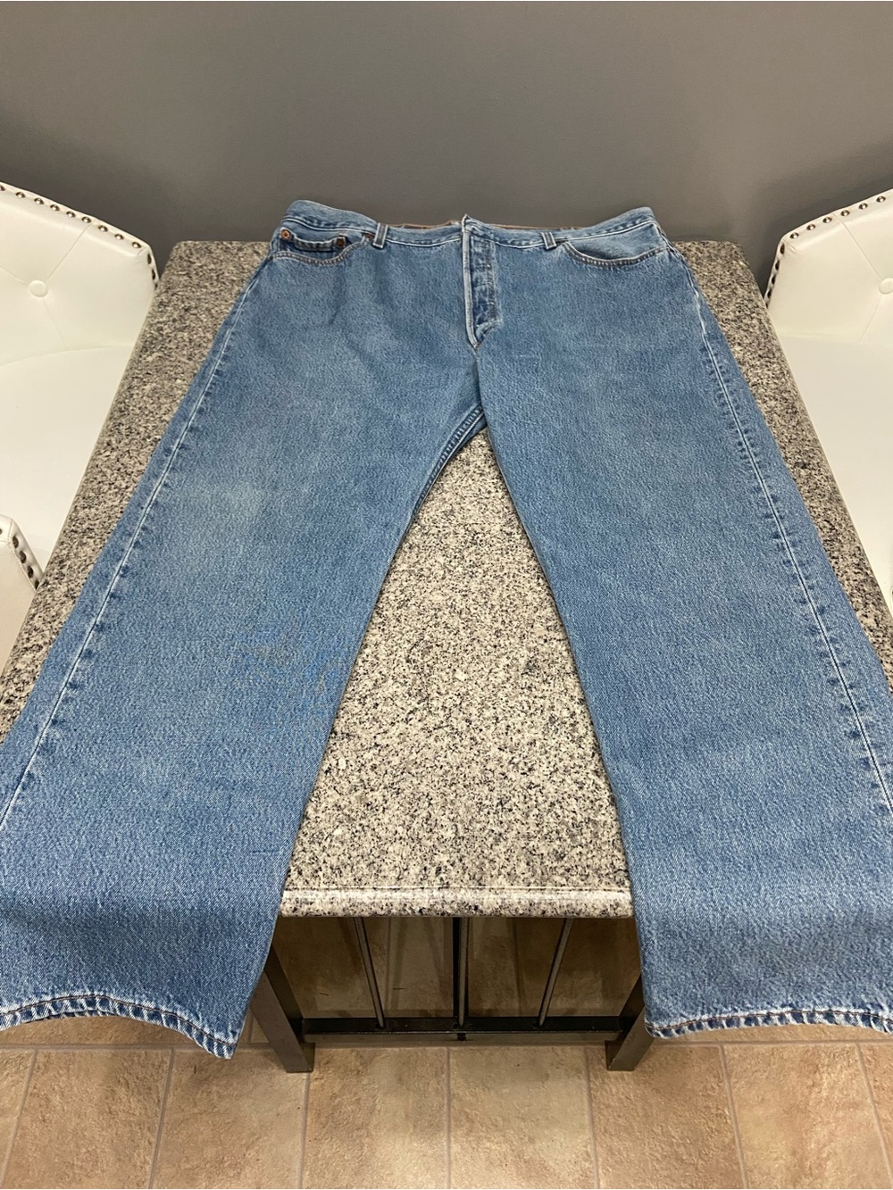 LEVI’S Mens 501 Original Fit 1990s Denim Straight Leg Button Fly Jeans W42 L30 - Picture 4 of 17
